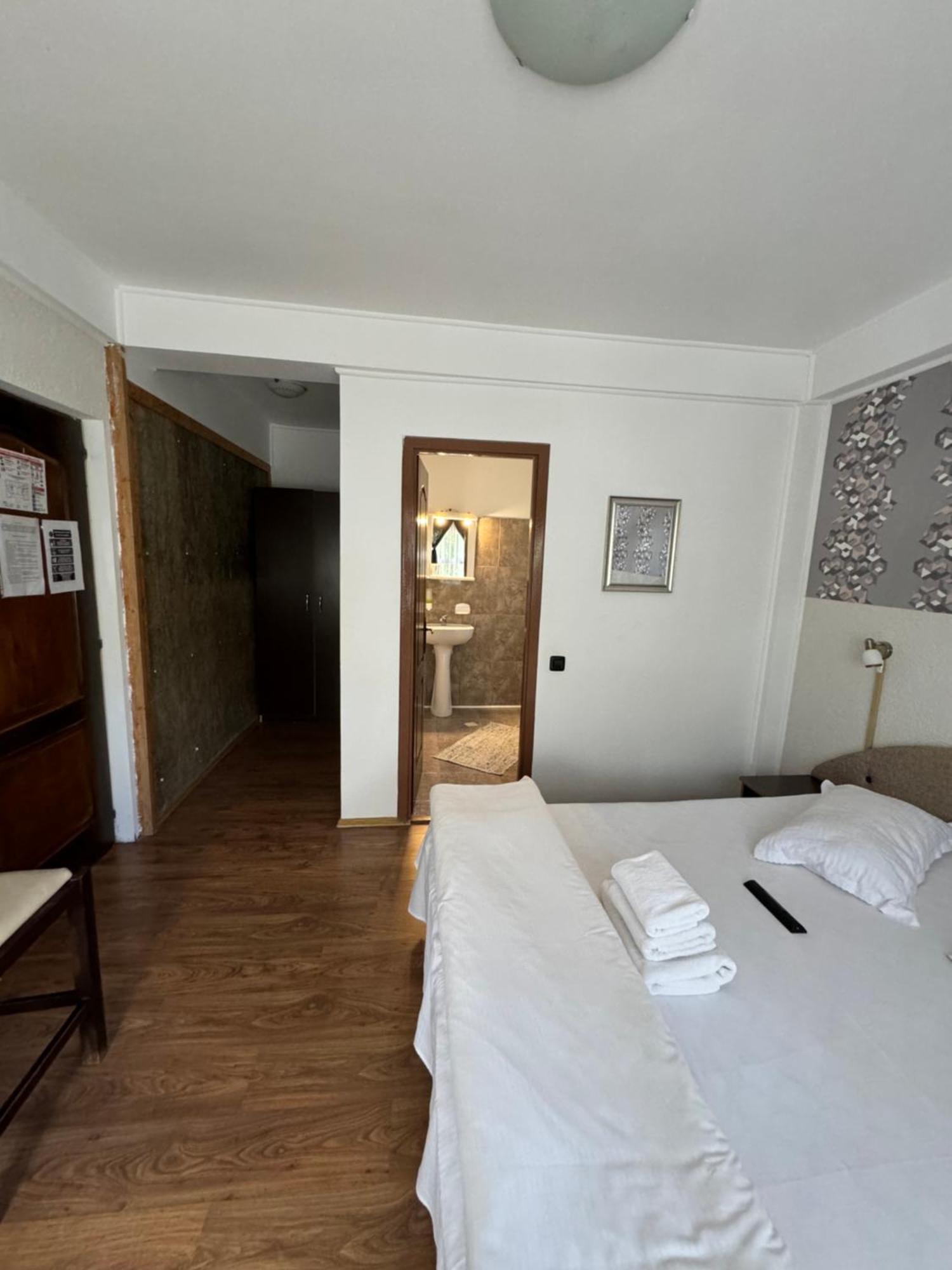 Casa David Hotel Buşteni Exterior foto